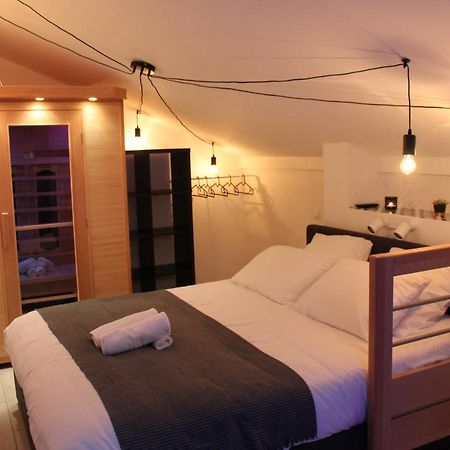 Le Logis Du Bien-Etre, Balneo & Sauna Dans Chambre 韦尔图 外观 照片